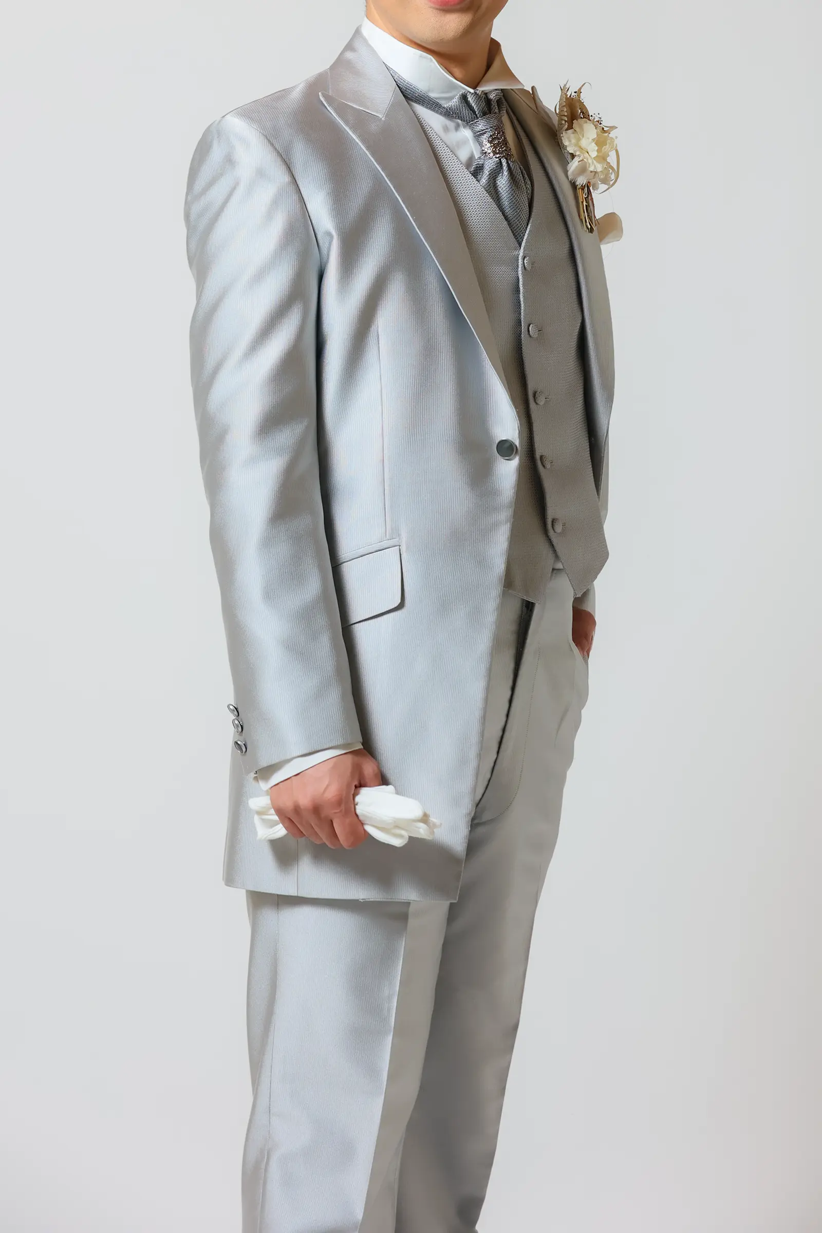 フォトジェリッシュのライトグレー タキシード 020-LG (AL)