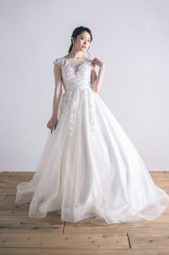 Aライン　ウェディング　ドレス　ブライダル　ウエディング　フォトジェリッシュ　洋装　フォト　ウェディング　横浜　東京　人気　オススメ　種類　デザイン　失敗　髪型　インナー　クリーニング　オーダー　メイド　可愛い　オシャレ　レンタル　安い　購入　歩き方　シンプル