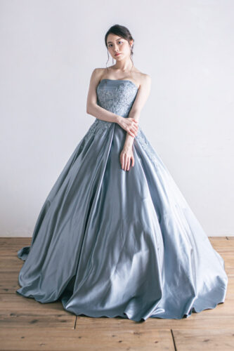 ウェディング　ドレス　ブライダル　ウエディング　フォトジェリッシュ　洋装　フォト　ウェディング　横浜　東京　人気　オススメ　種類　デザイン　失敗　髪型　インナー　クリーニング　オーダー　メイド　可愛い　オシャレ　レンタル　安い　購入　歩き方　カラー　Aライン　グレー