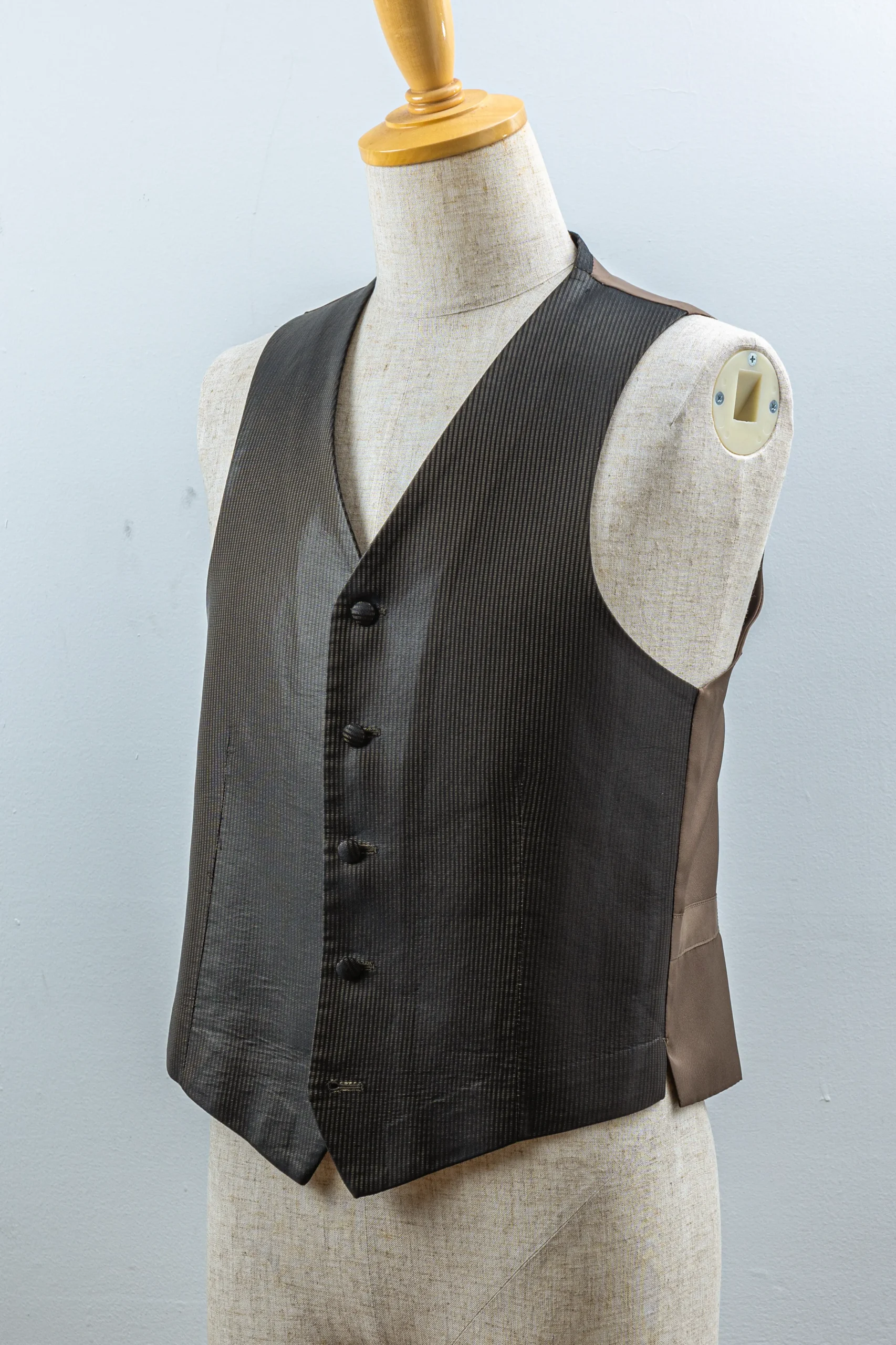 新郎用ブラウン系ストライプのメンズベスト 結婚式タキシード用フォーマルベスト