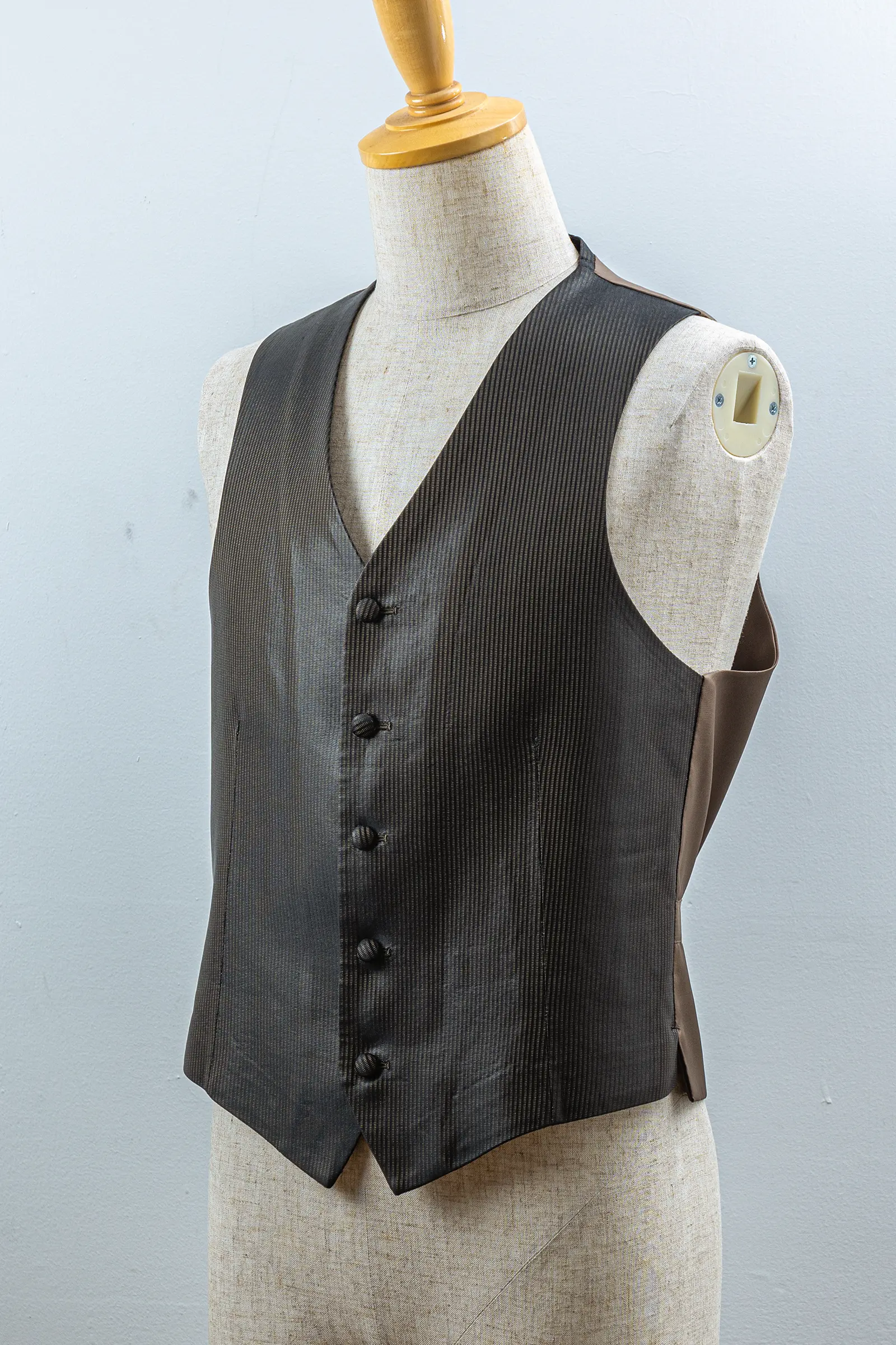 新郎用ブラウン系ストライプのメンズベスト 結婚式用フォーマルベスト