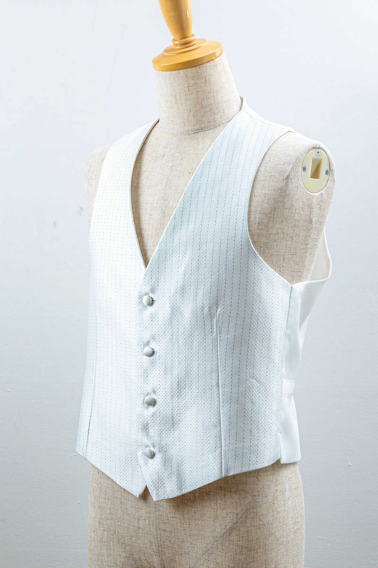 新郎用ライトブルーのメンズベスト 結婚式タキシード用フォーマルベスト
