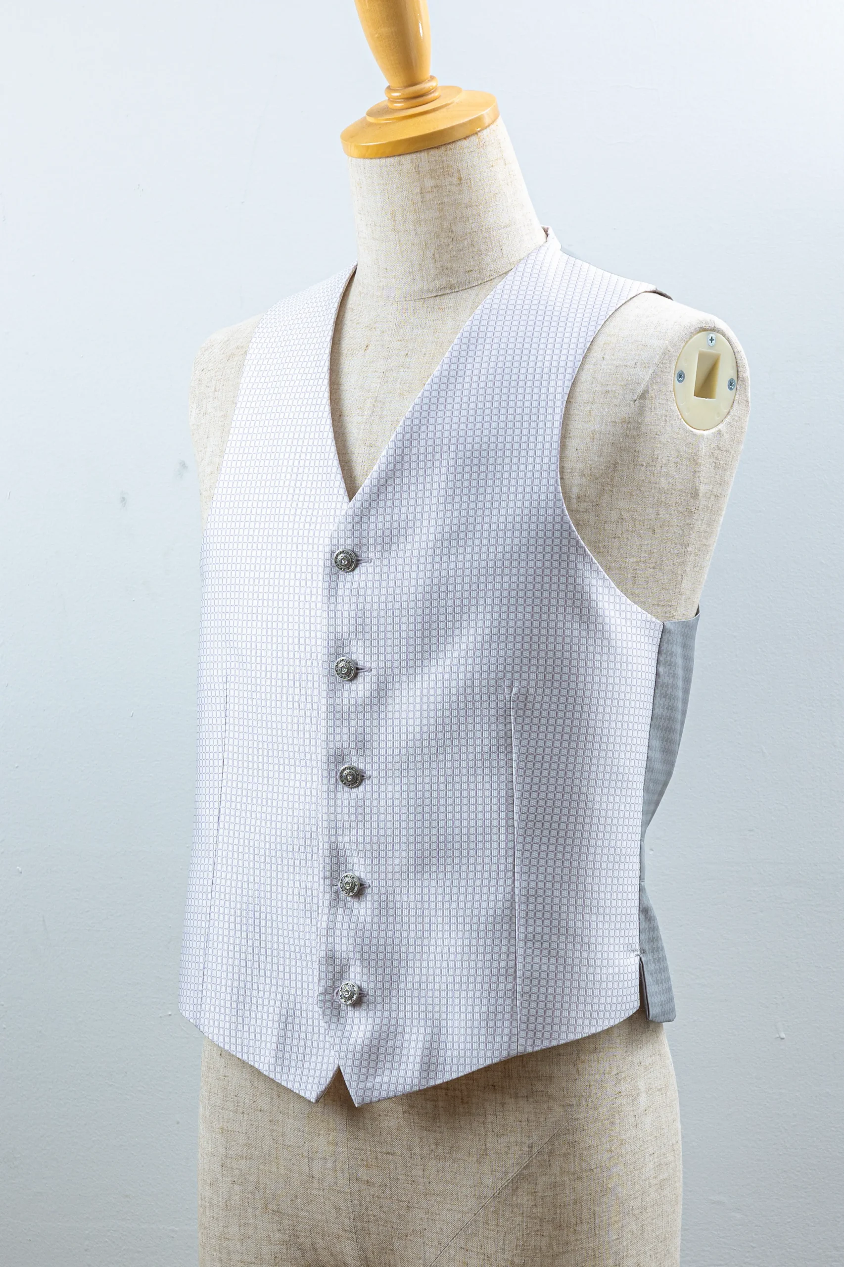新郎用シルバーグレーの織り柄メンズベスト 結婚式フォーマルベスト